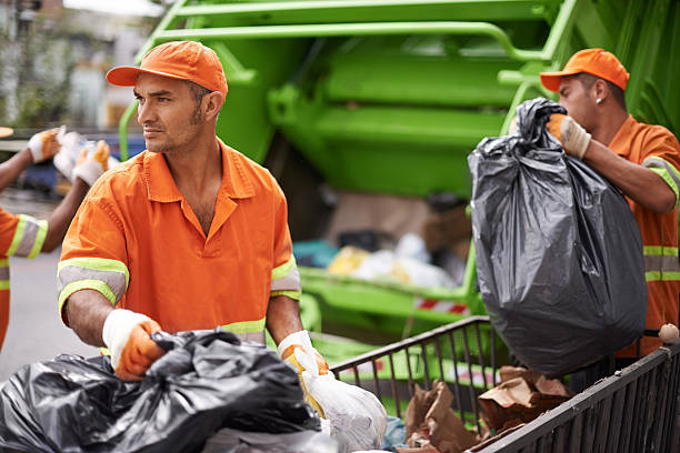 Best Garage Cleanout  in Plainwell, MI